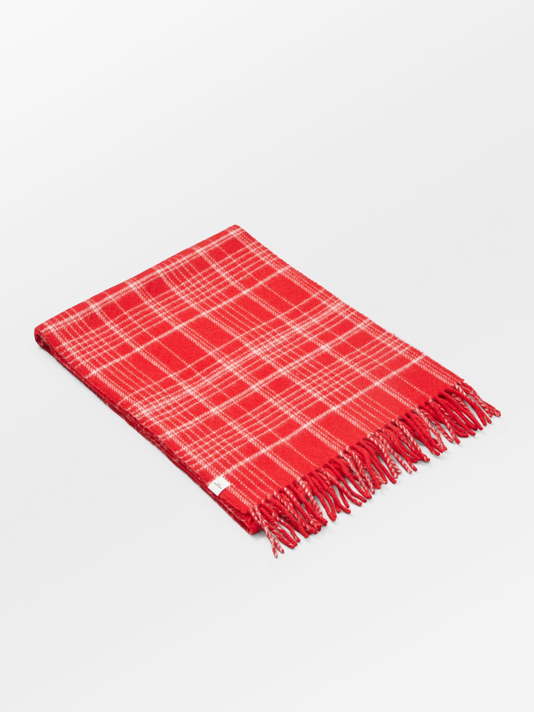becks-ndergaard-grid-wool-schal-wolle-salsa-red image 2