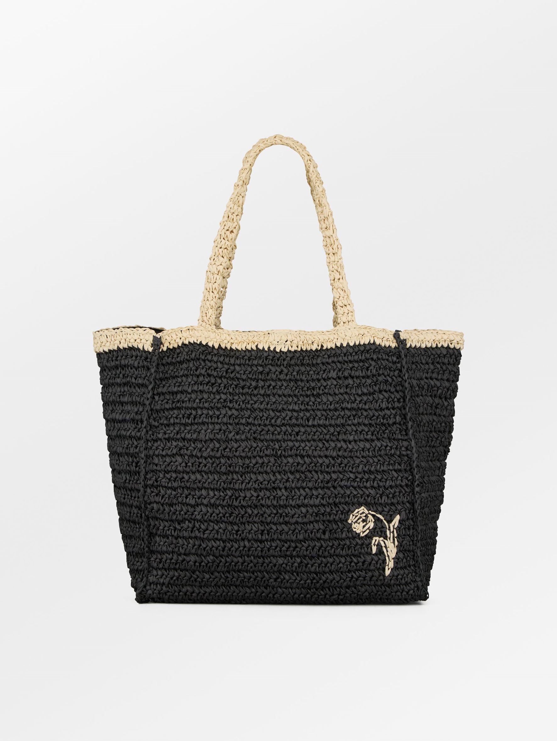 becks-ndergaard-paper-straw-tota-tasche-strandtasche-schwarz image 1