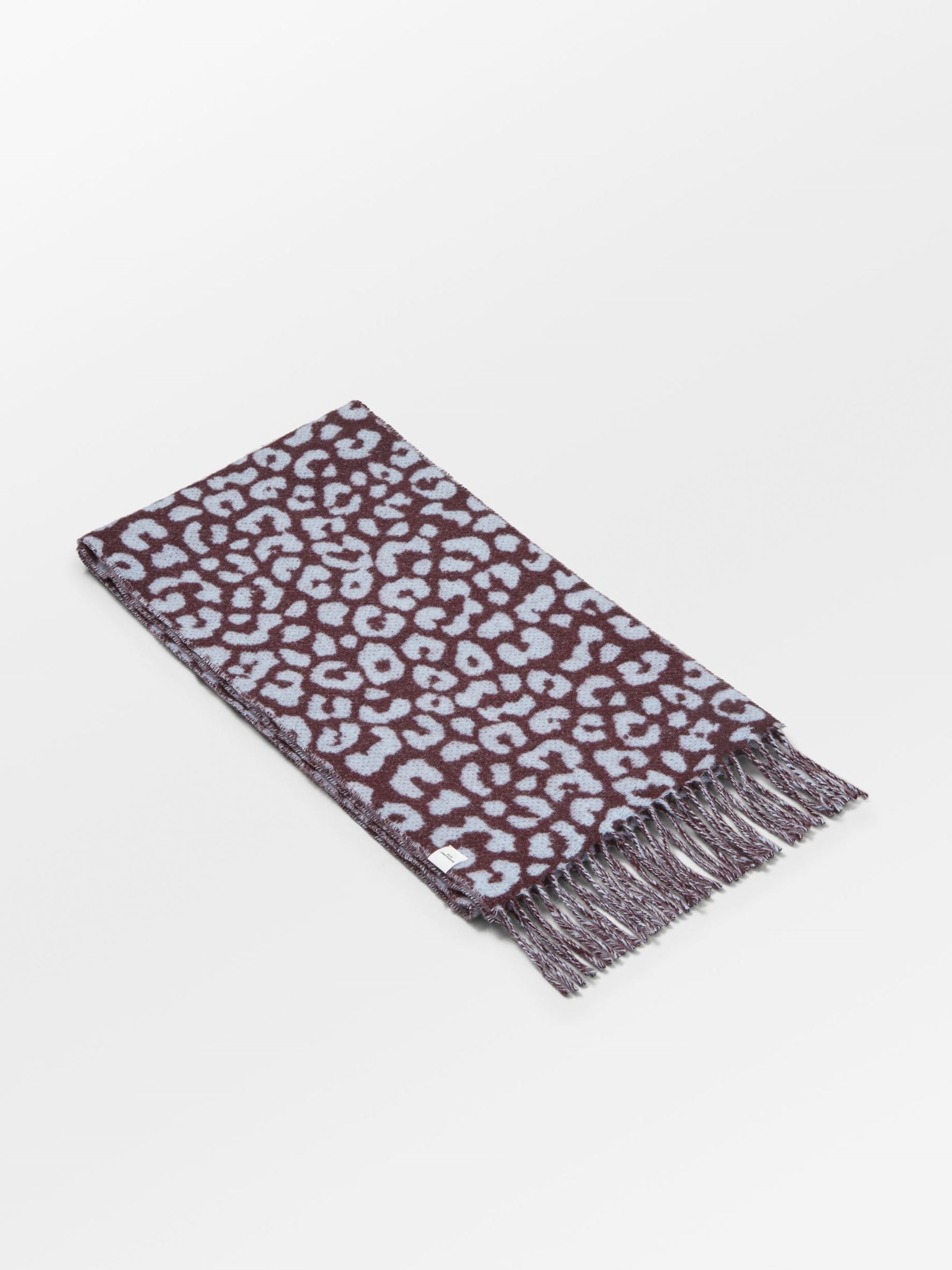becks-ndergaard-scarves-leola-wool-scarf-schal-skyway-blue image 2