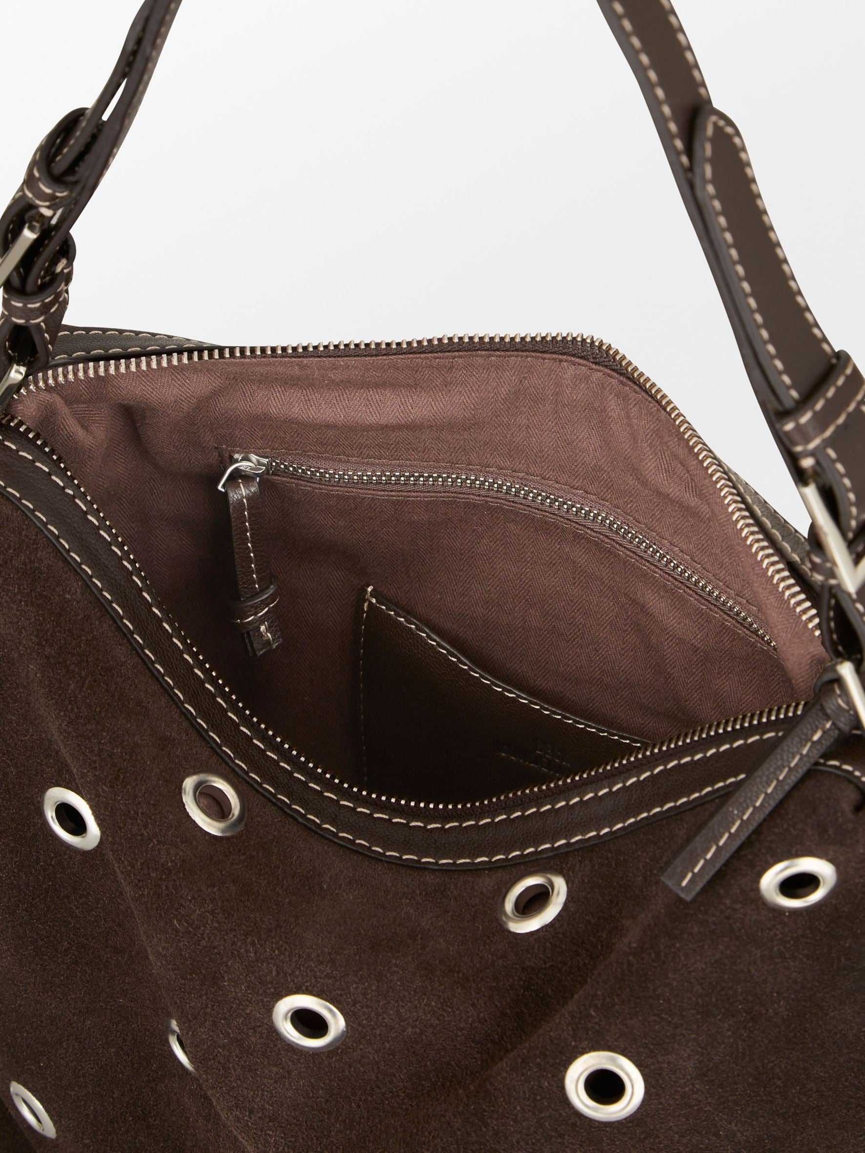 becks-ndergaard-ellura-ginni-medi-ledertasche-30x22 image 3