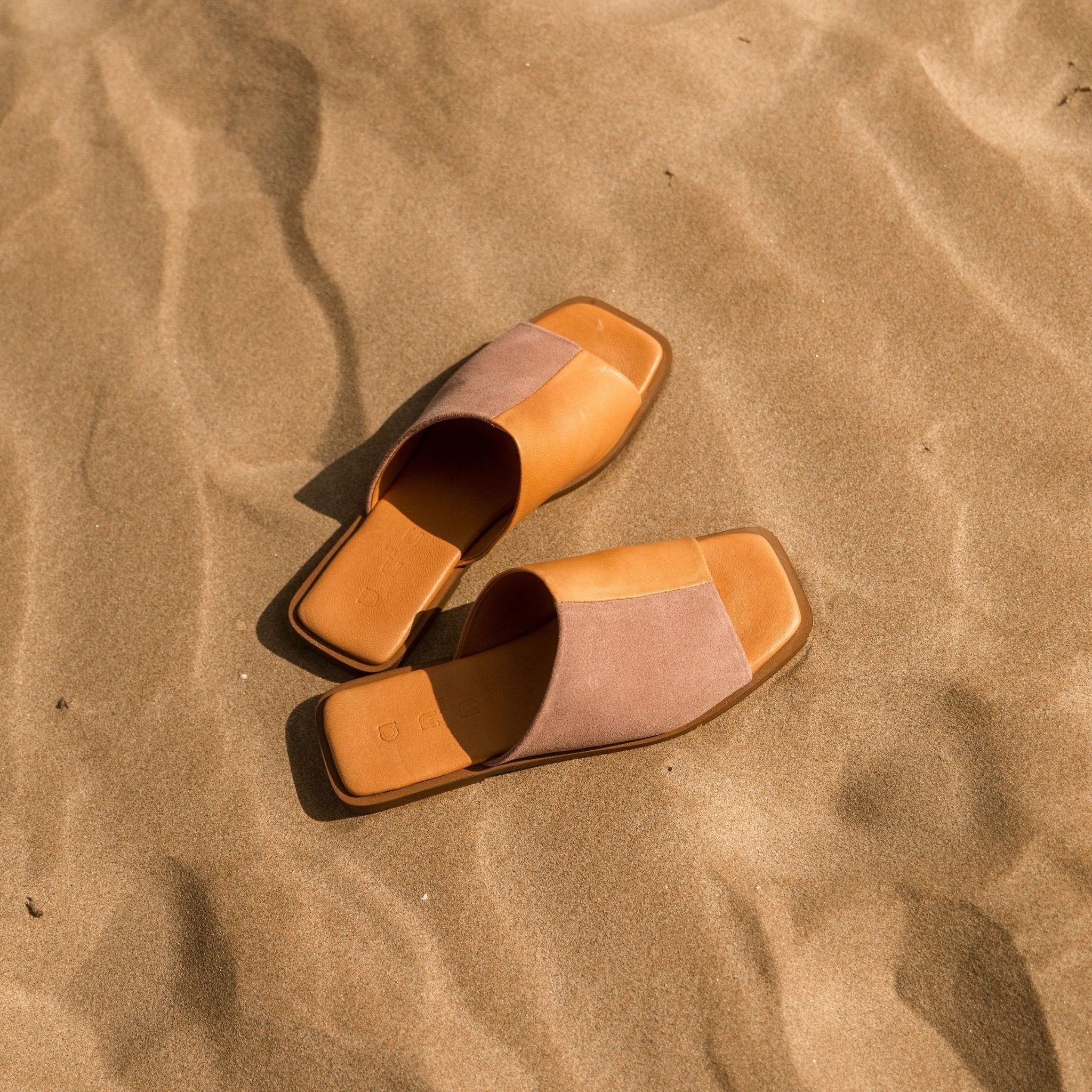 ann-kurz-flat-duo-pantoletten-leder-antico-ginger-flach image 2