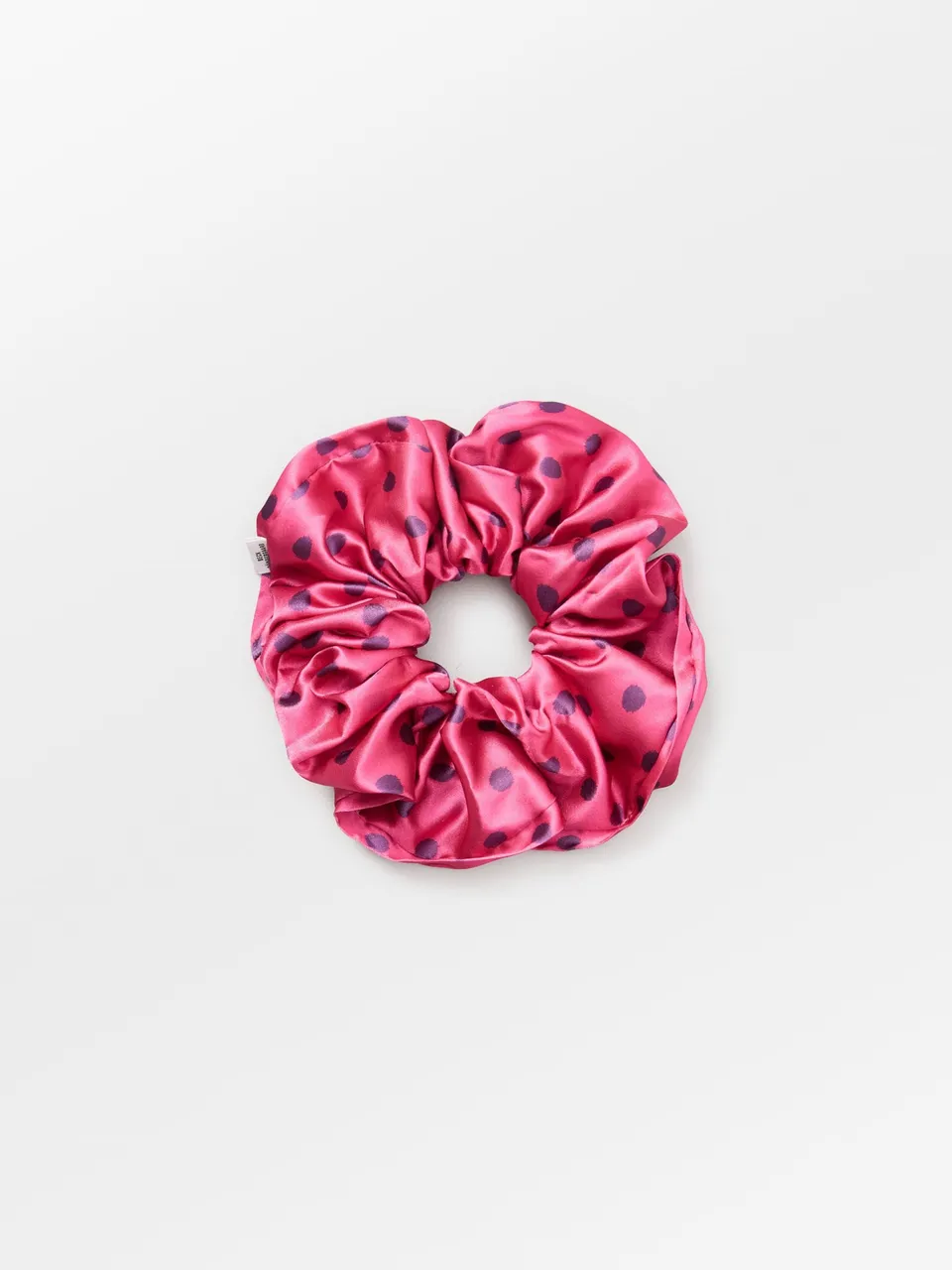 becks-ndergaard-dotia-luster-scrunchie-carmine-pink-haargummi image 1