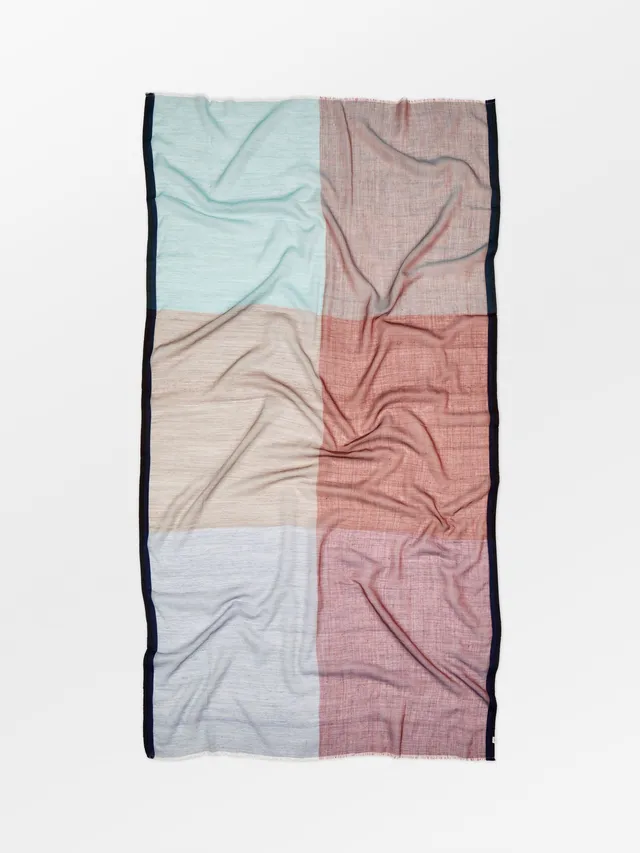 becks-ndergaard-kikko-woo-schal-lila-wolle-100x200 image 1