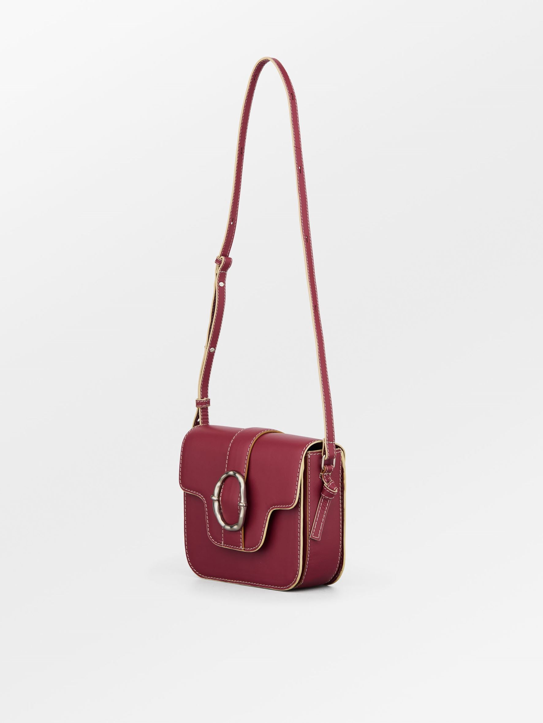becks-ndergaard-bags-glossy-iris-buckle-umh-ngetasche-tibetan-red image 3