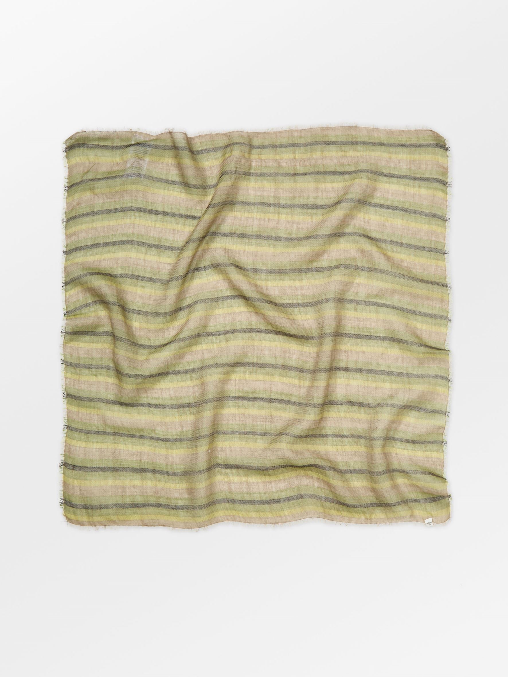 becks-ndergaard-mallie-wica-wollschal-cedar-green-65x65-kaschmir image 1