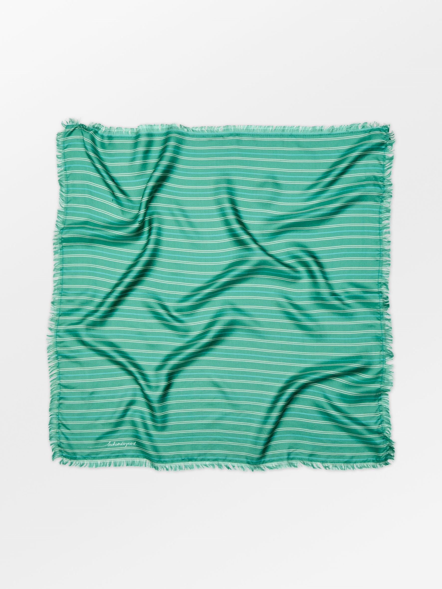becks-ndergaard-strifilia-sia-seidentuch-65x65-gr-n-gemustert image 1