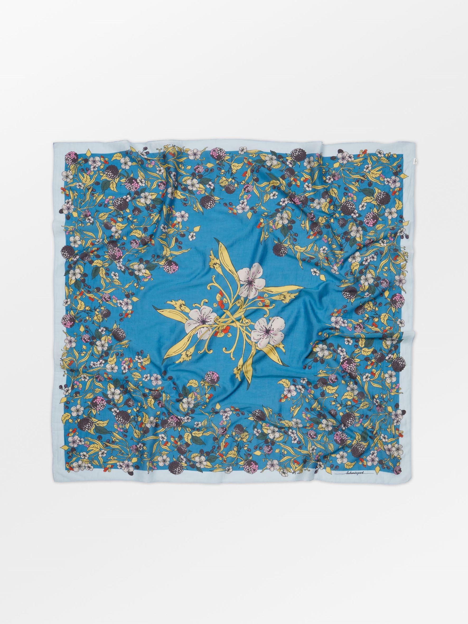 becks-ndergaard-bromflora-sico-tuch-110x110-floral-blau image 1