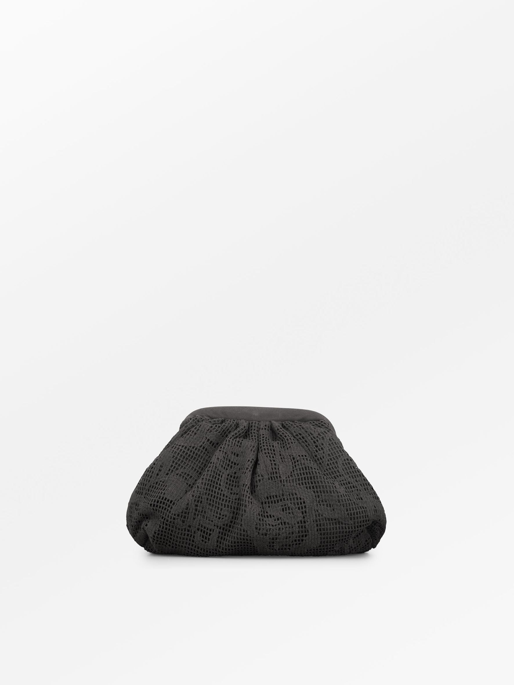becks-ndergaard-croflora-bonita-bag-clutch-schwarz-baumwolle image 1