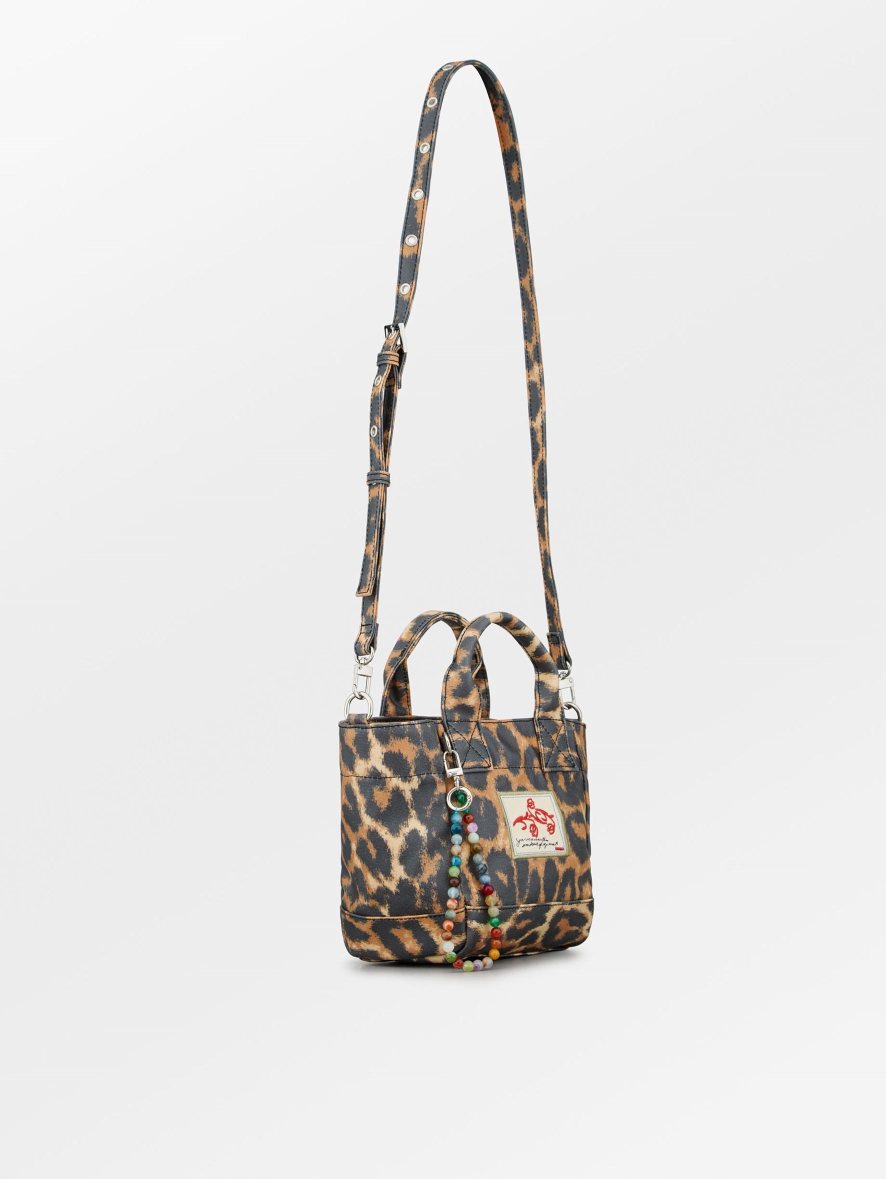 becks-ndergaard-leopa-coated-gabby-tasche-schwarz-leo-16x18 image 2