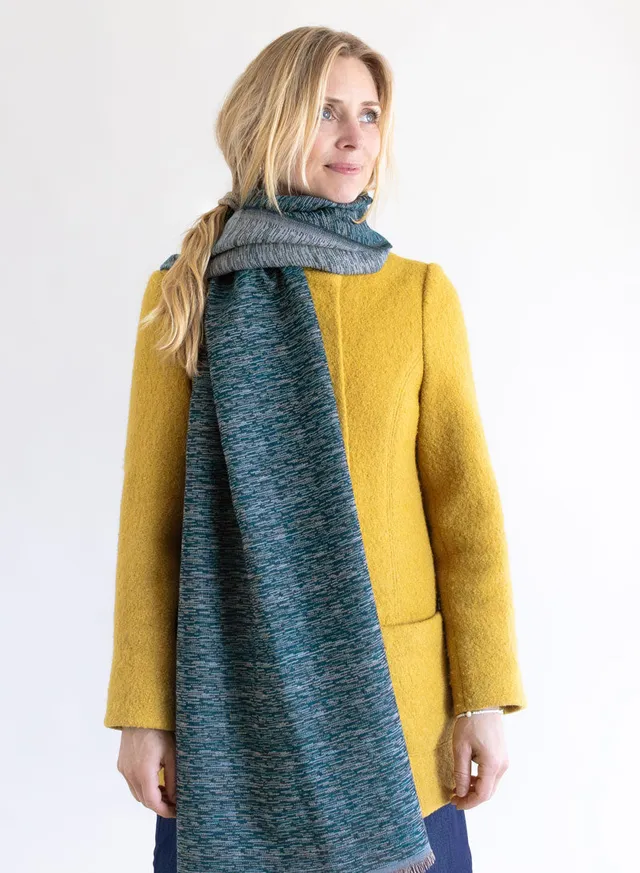 djian-olivia-schal-aus-merinowolle-gr-n-jacquard image 1