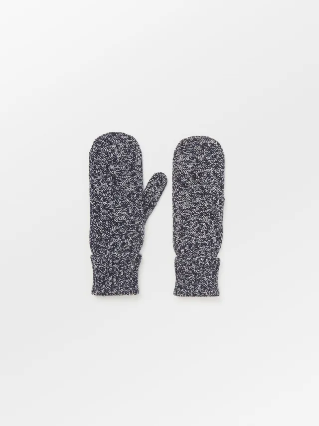 becks-ndergaard-cashrino-twisted-f-ustlinge-blue-nights image 1