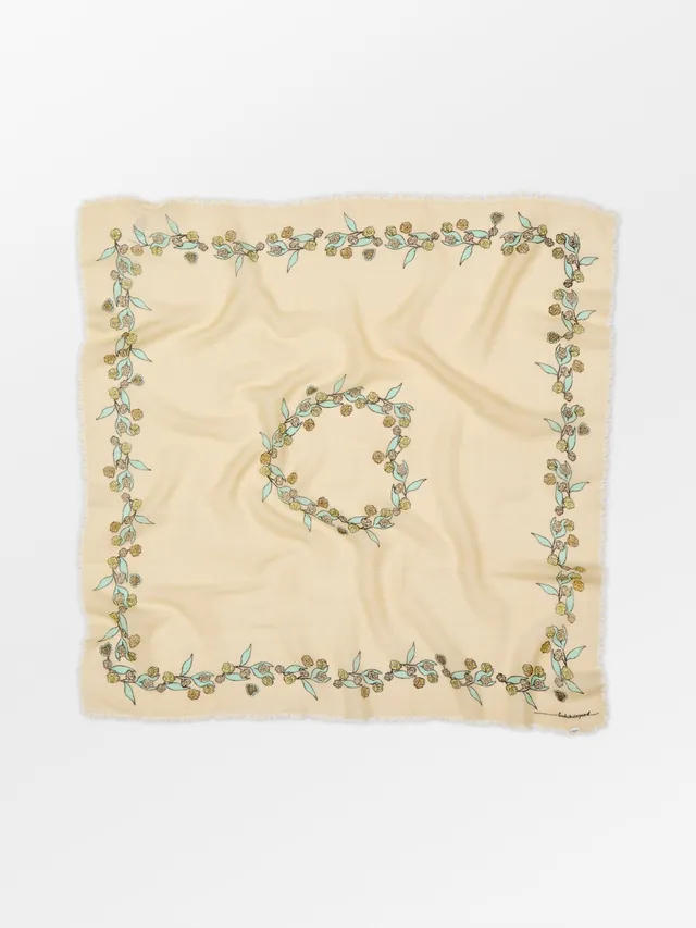 becks-ndergaard-carna-woo-scarf-tuch-wei-90x90 image 1