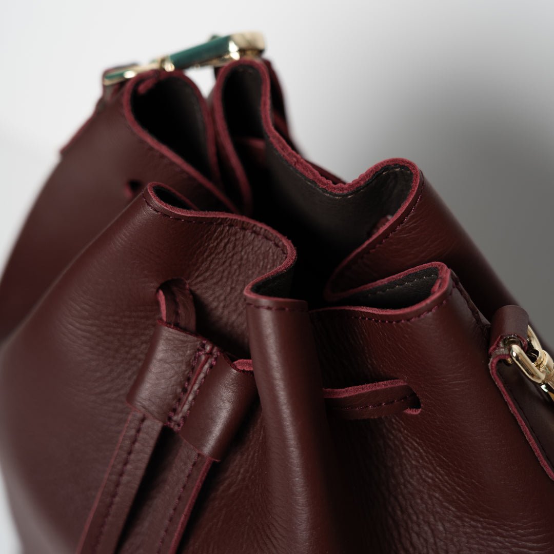 ann-kurz-saku-beuteltasche-burgundy-rindsleder-4-in-1 image 3