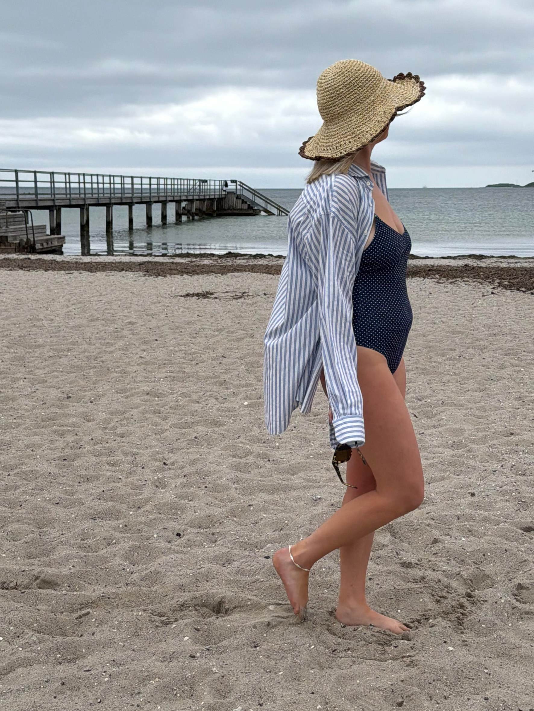 becks-ndergaard-bea-polka-dot-badeanzug-navy-blau image 2
