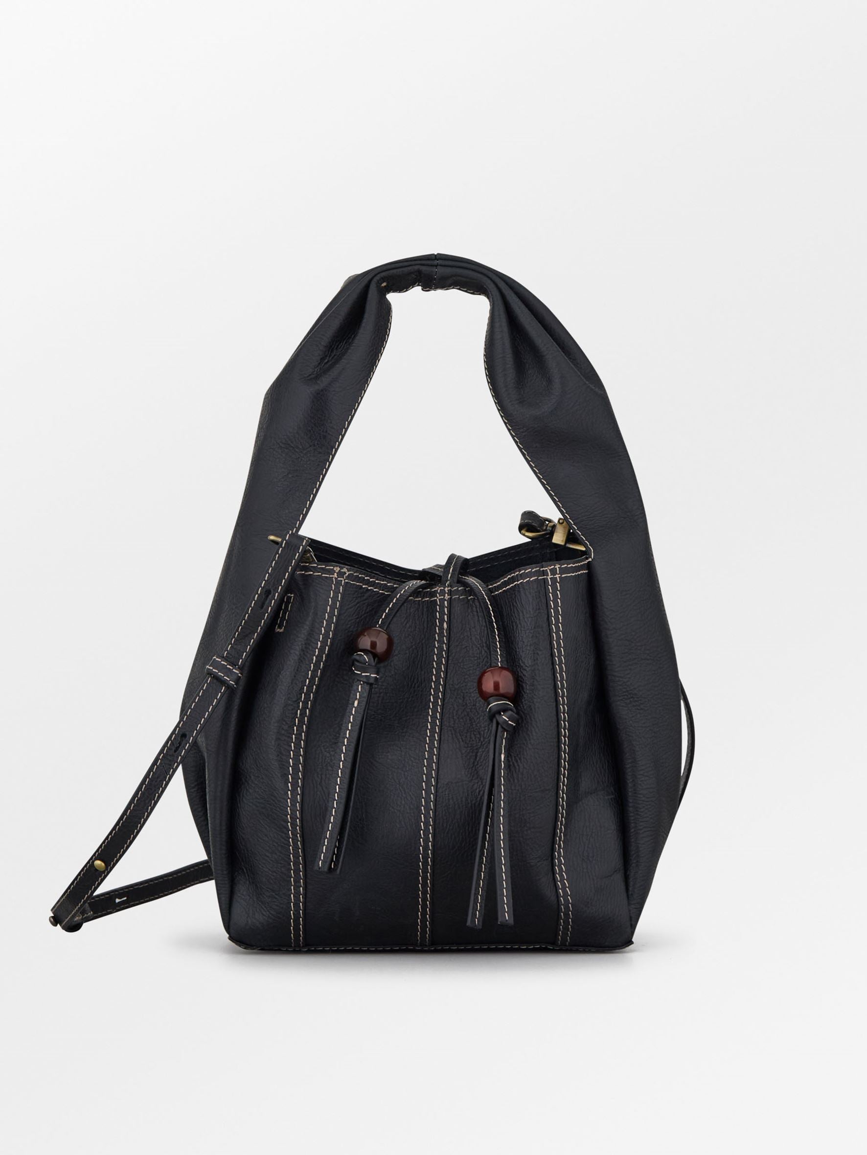 becks-ndergaard-harper-panel-ledertasche-schwarz-22x21 image 1