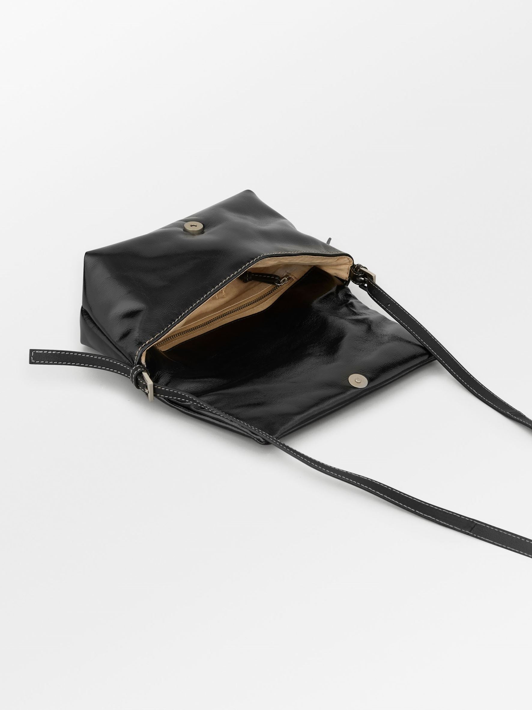 becks-ndergaard-sheeny-edith-bag-umh-ngetasche-schwarz image 2