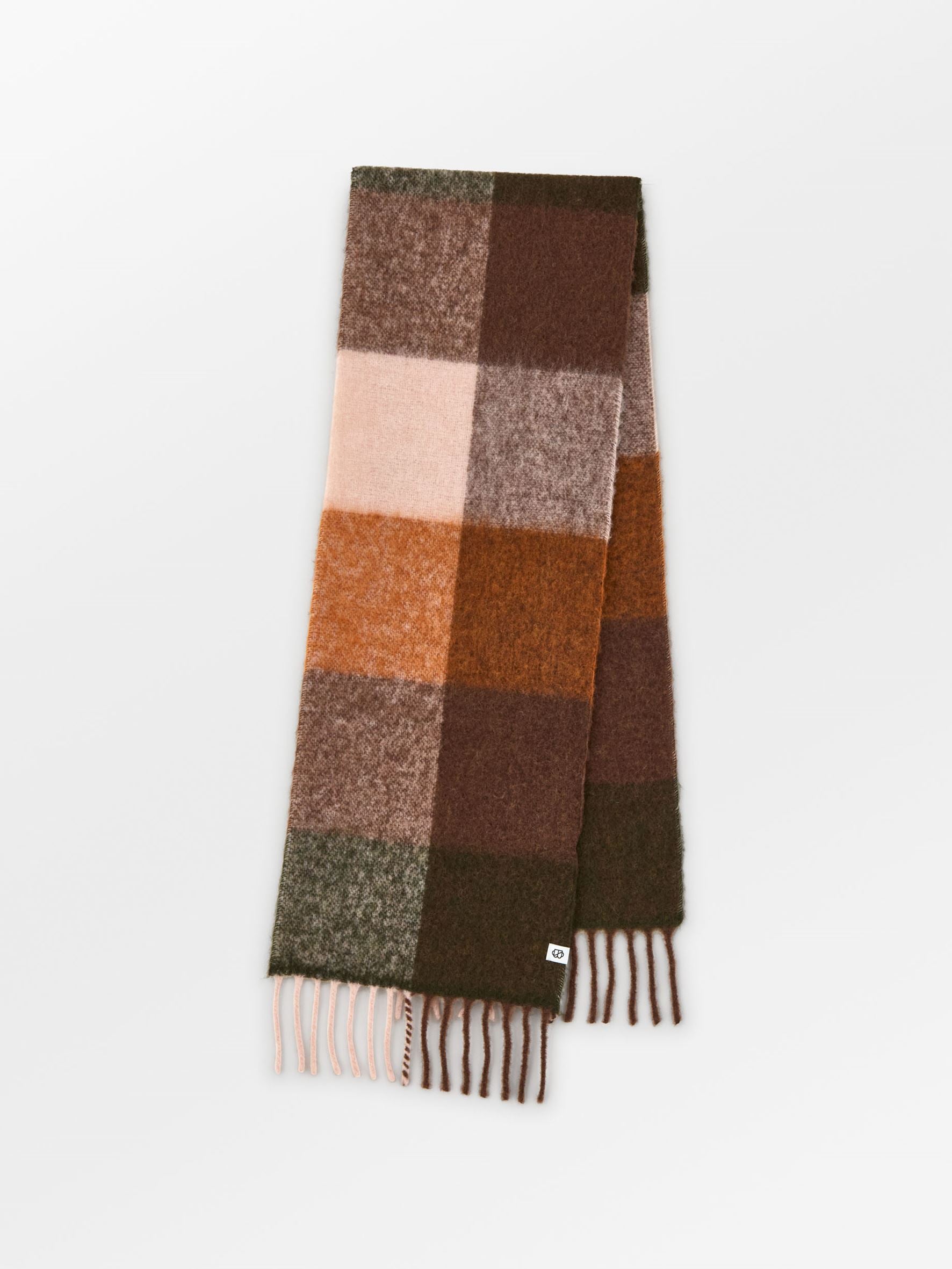 becks-ndergaard-scarves-checkavanna-schal-hot-fudge-wollmix image 1