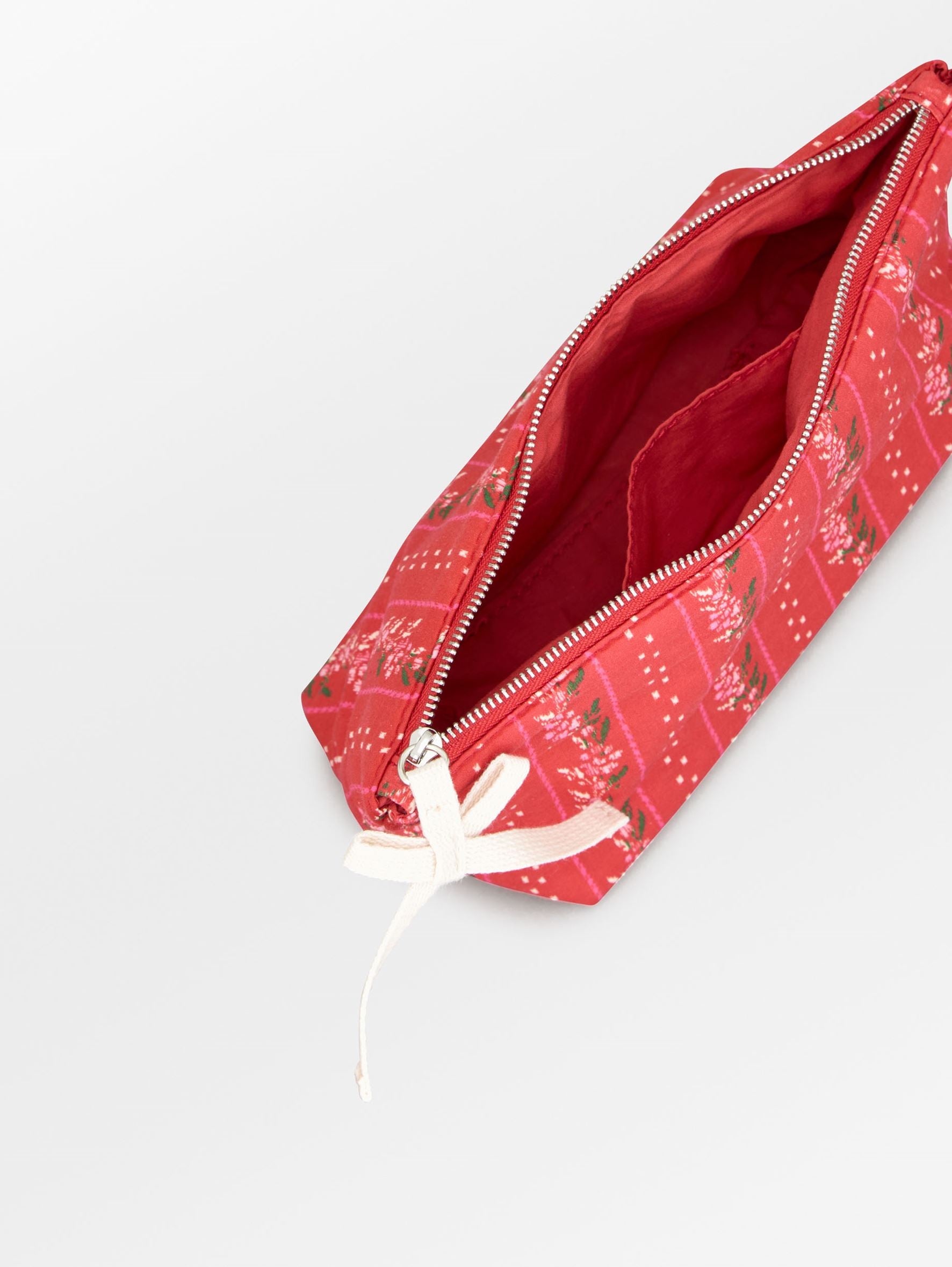 becks-ndergaard-ribbonia-pouch-mini-kosmetiktasche-rot-18-cm image 2