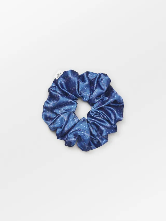 becks-ndergaard-ribbonia-luster-scrunchie-naval-academy-polyester image 1