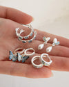 fable-england-forget-me-not-mini-creolen-silber-blau image 2