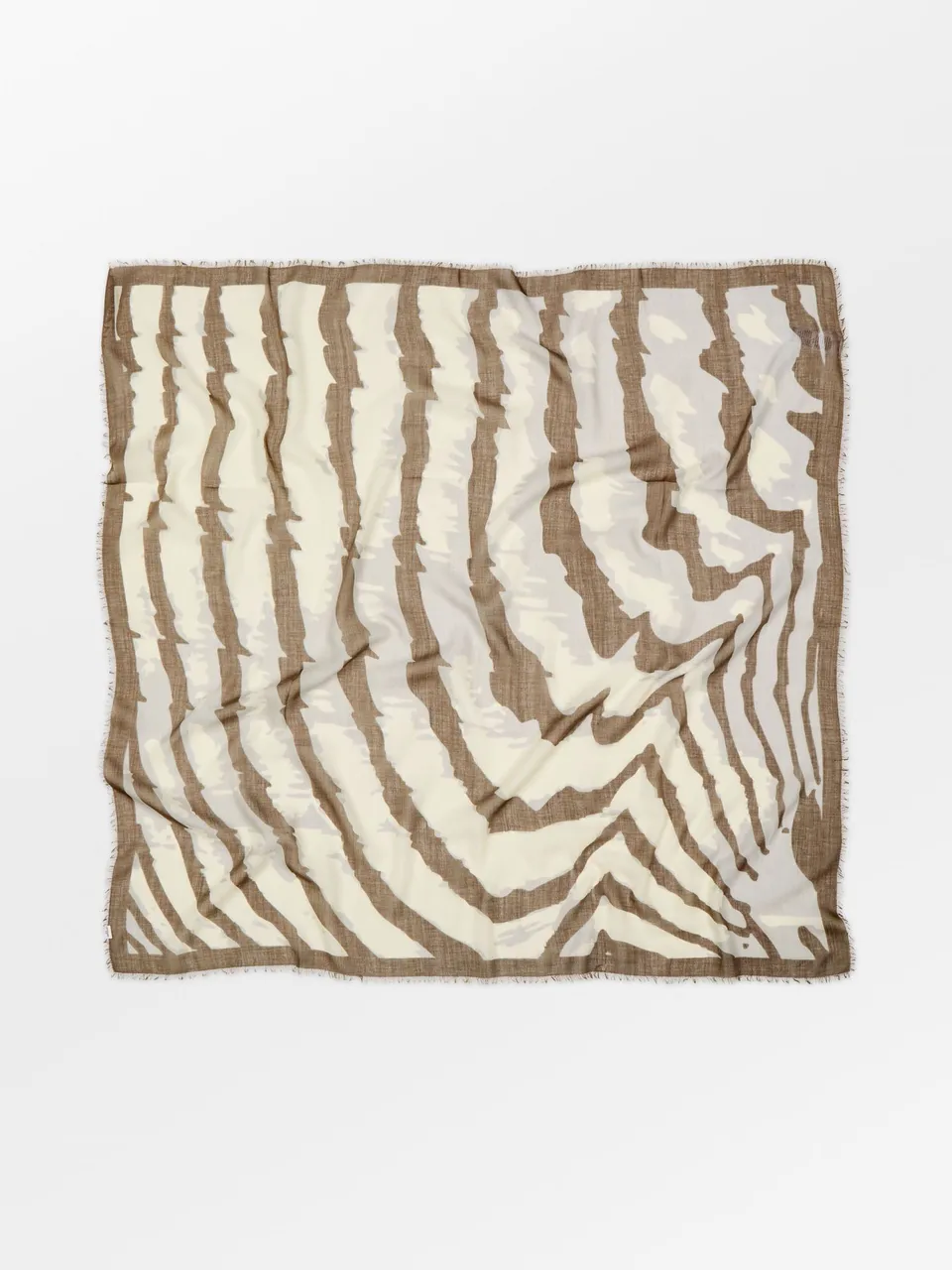 becks-ndergaard-grafina-siw-tuch-110x110-pine-bark-wolle-seide image 1