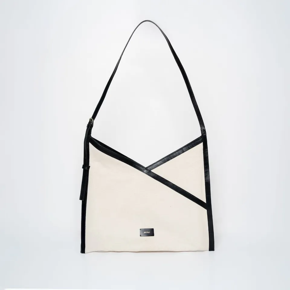 ann-kurz-split-shape-tote-shopper-linen-beige image 1