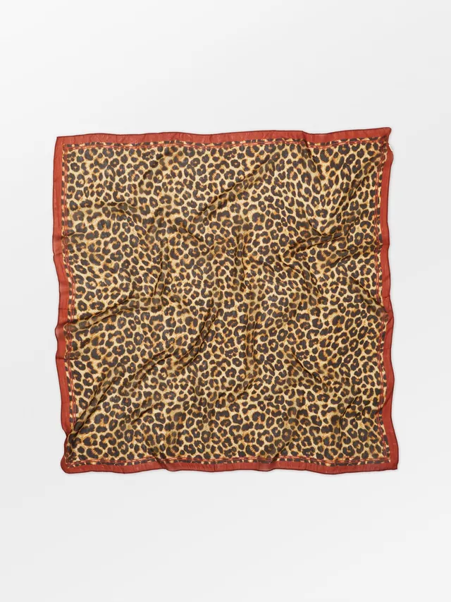 becks-ndergaard-leony-taby-sia-seidentuch-100x100-leo image 1