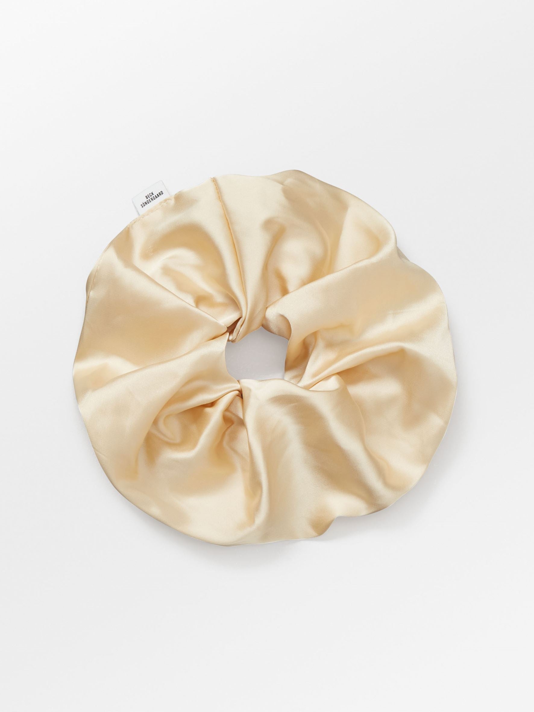 becks-ndergaard-luster-scrunchie-melon-yellow-polyester image 1