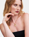 fable-england-jewellery-a-anemone-gold-spinner-halskette-buchstabe-a image 2