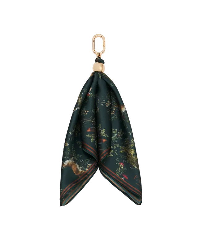 fable-england-into-the-woods-taschenanh-nger-gr-n-tuch-charm image 1