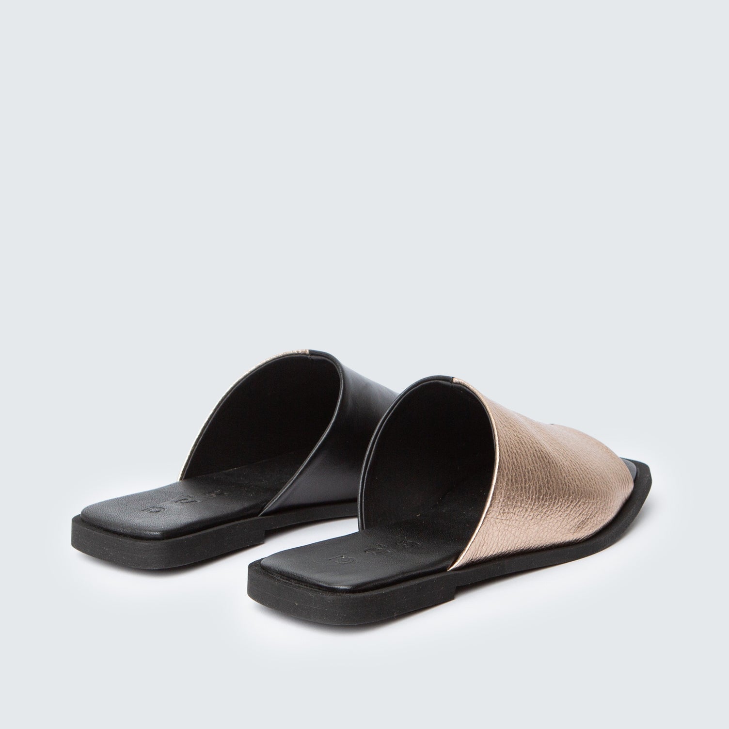 ann-kurz-flat-duo-pantoletten-leder-ros-schwarz-flach image 2