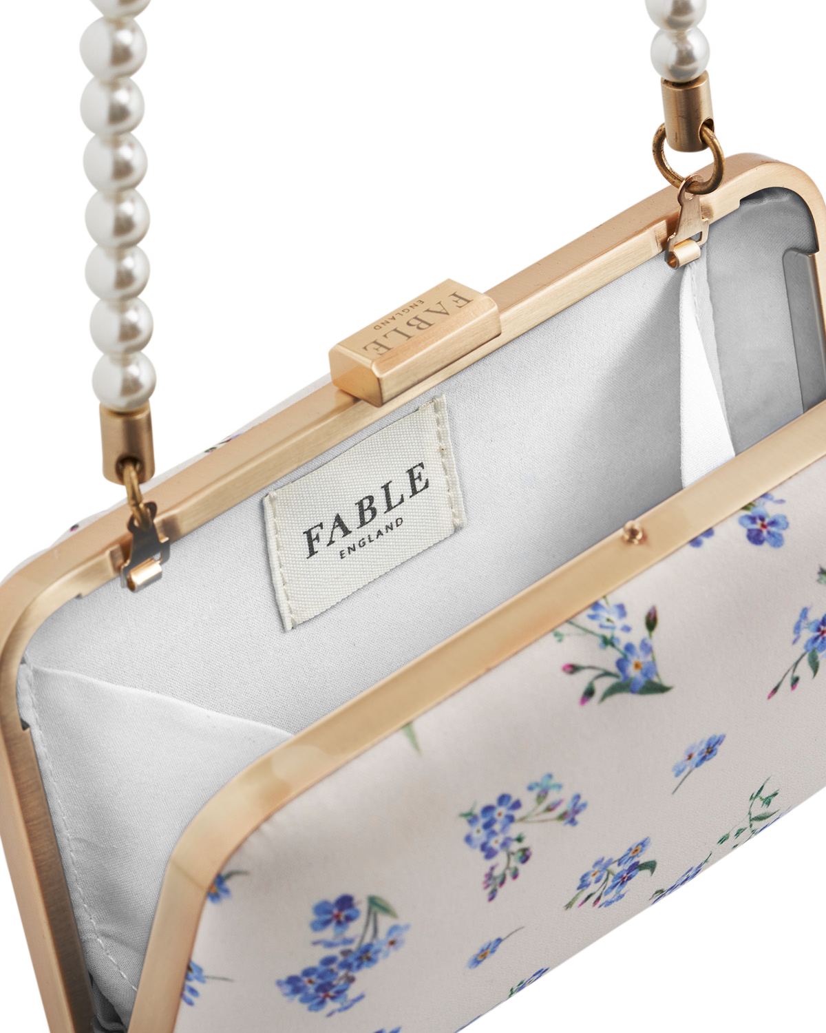 fable-england-forget-me-not-clutch-creme-perlenhenkel image 4