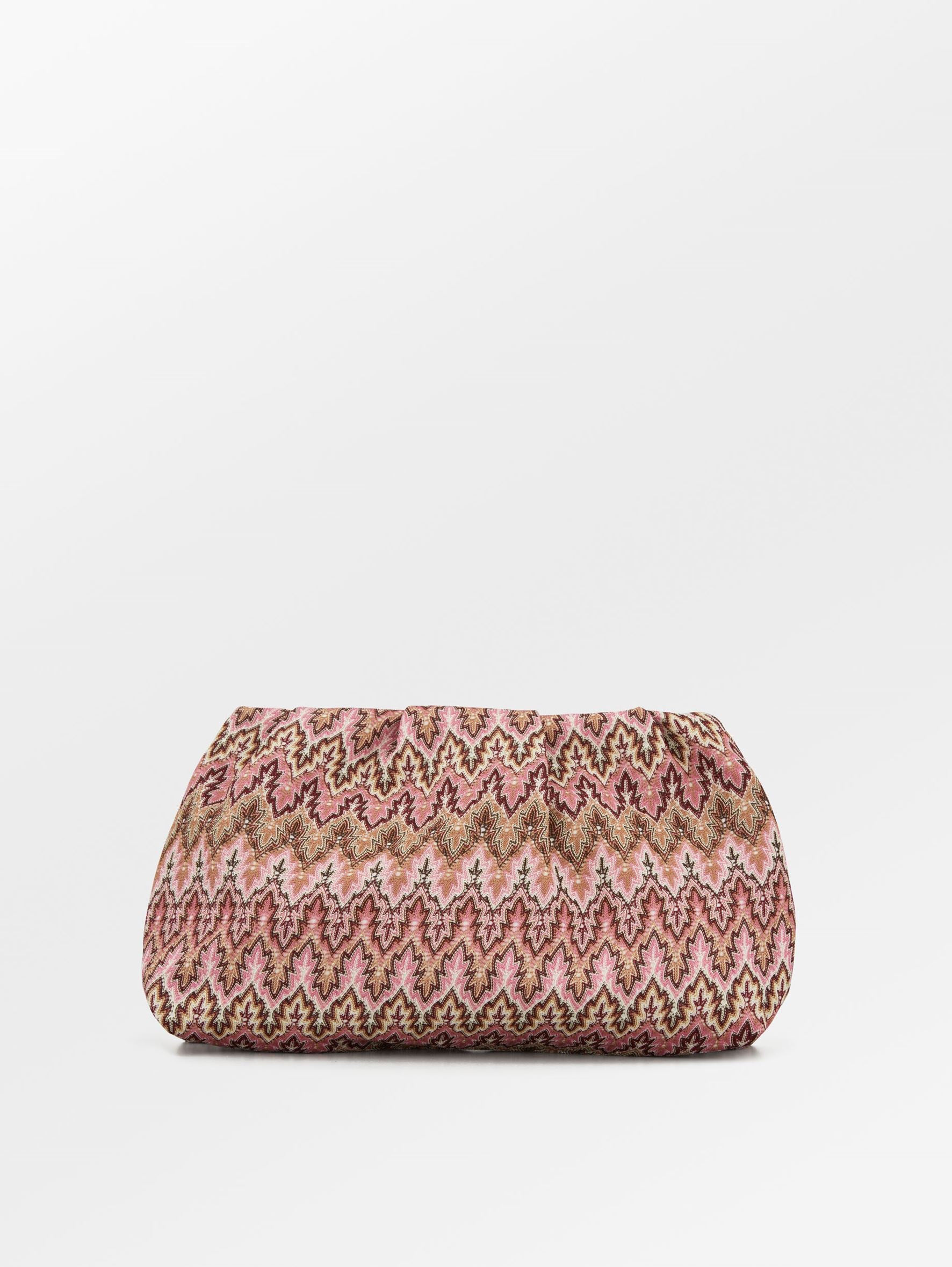 becks-ndergaard-pala-maxi-clutch-kosmetiktasche-rosa-30x20 image 2