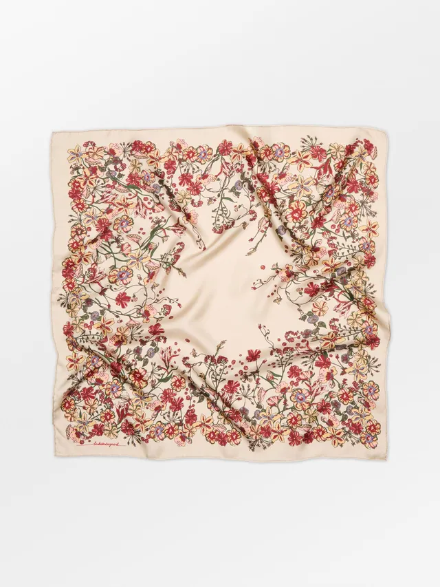 becks-ndergaard-floralia-sia-tuch-multi-col-seide-65x65 image 1