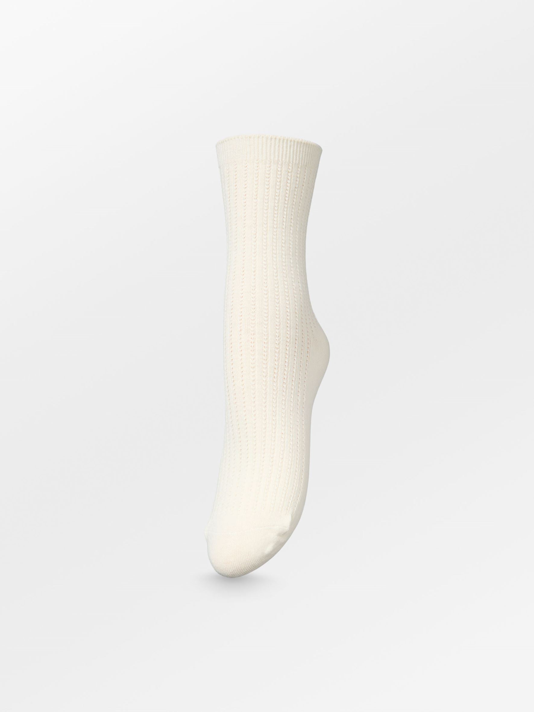 becks-ndergaard-helga-crochet-sock-socken-wei-h-kelmuster image 1