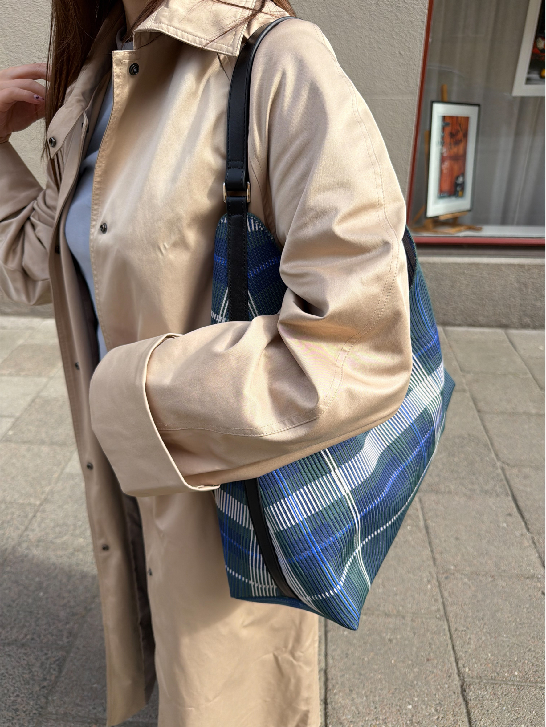 becks-ndergaard-plaidia-shae-schultertasche-blau-karo image 1