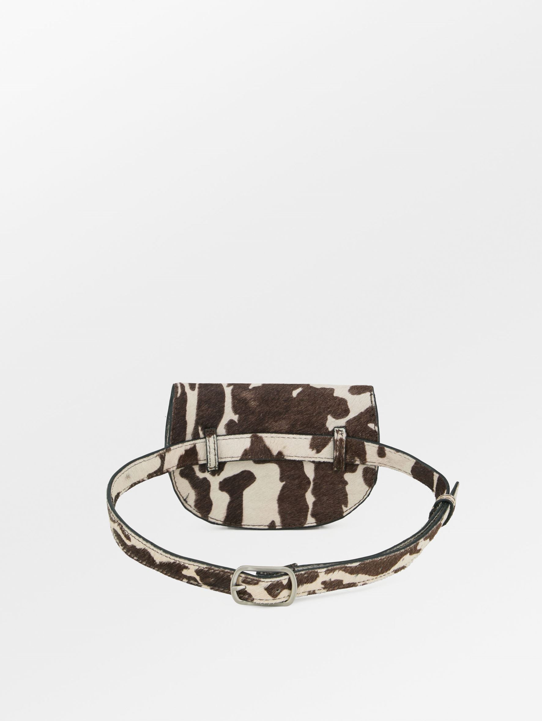 becks-ndergaard-texas-belt-bag-hot-fudge-cow-leder image 2