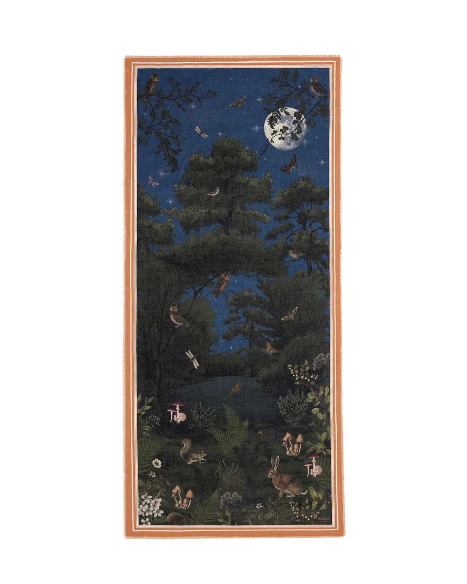 fable-england-woodland-meadow-schal-midnight-blumendruck image 1