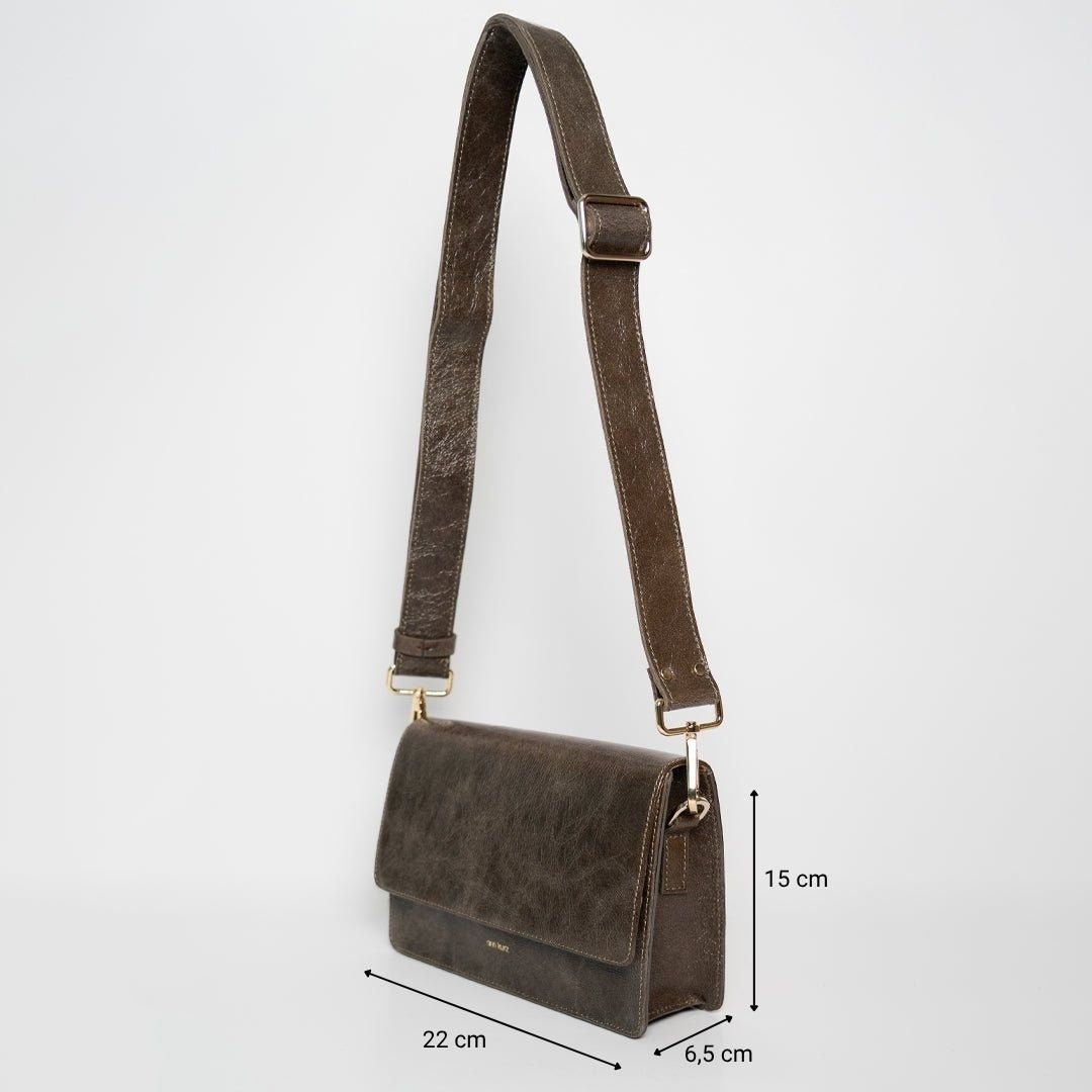 ann-kurz-perfect-square-umh-ngetasche-lack-taupe-klappe image 3