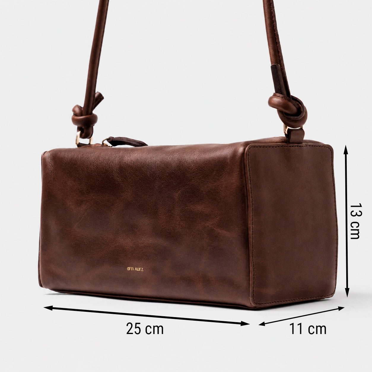ann-kurz-long-square-schultertasche-shiny-mocha image 4