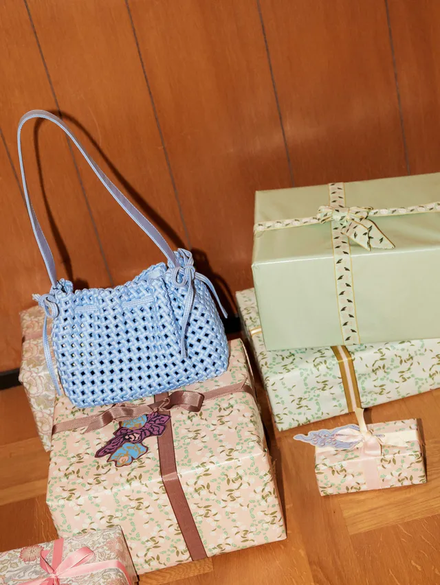 becks-ndergaard-braided-satin-brea-tasche-dusk-blue-satin image 1