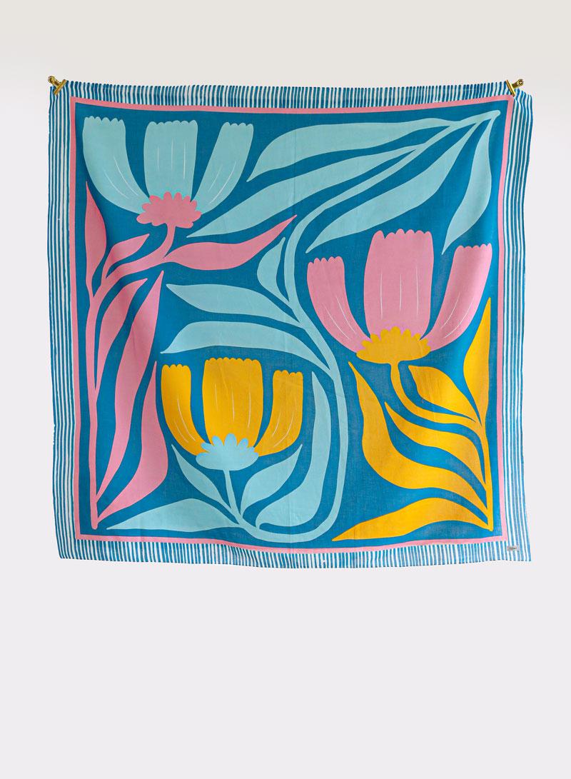 djian-three-blossoms-tuch-bio-baumwolle-blau-bunt-135x135 image 3