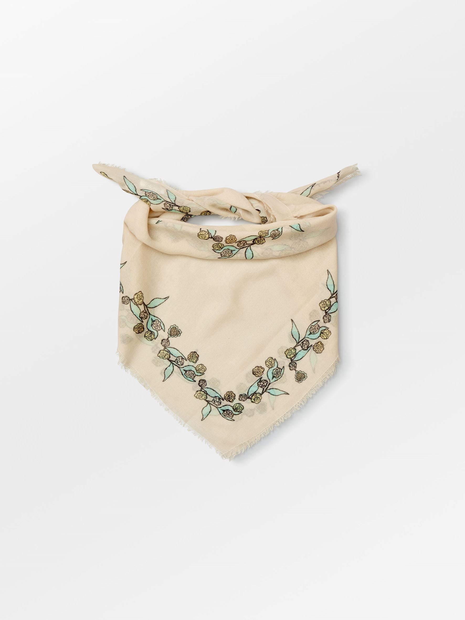becks-ndergaard-carna-woo-scarf-tuch-wei-90x90 image 2