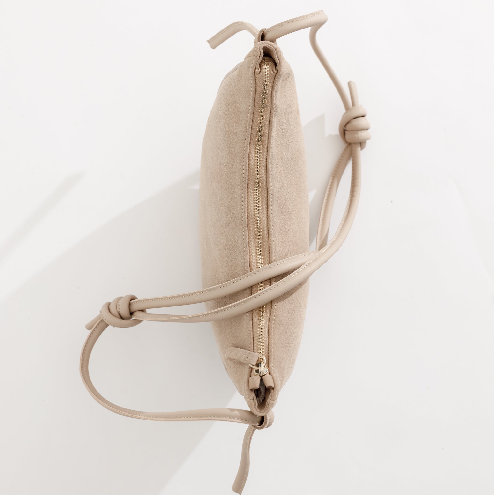 ann-kurz-half-moon-wildleder-umh-ngetasche-caramelo-beige image 5