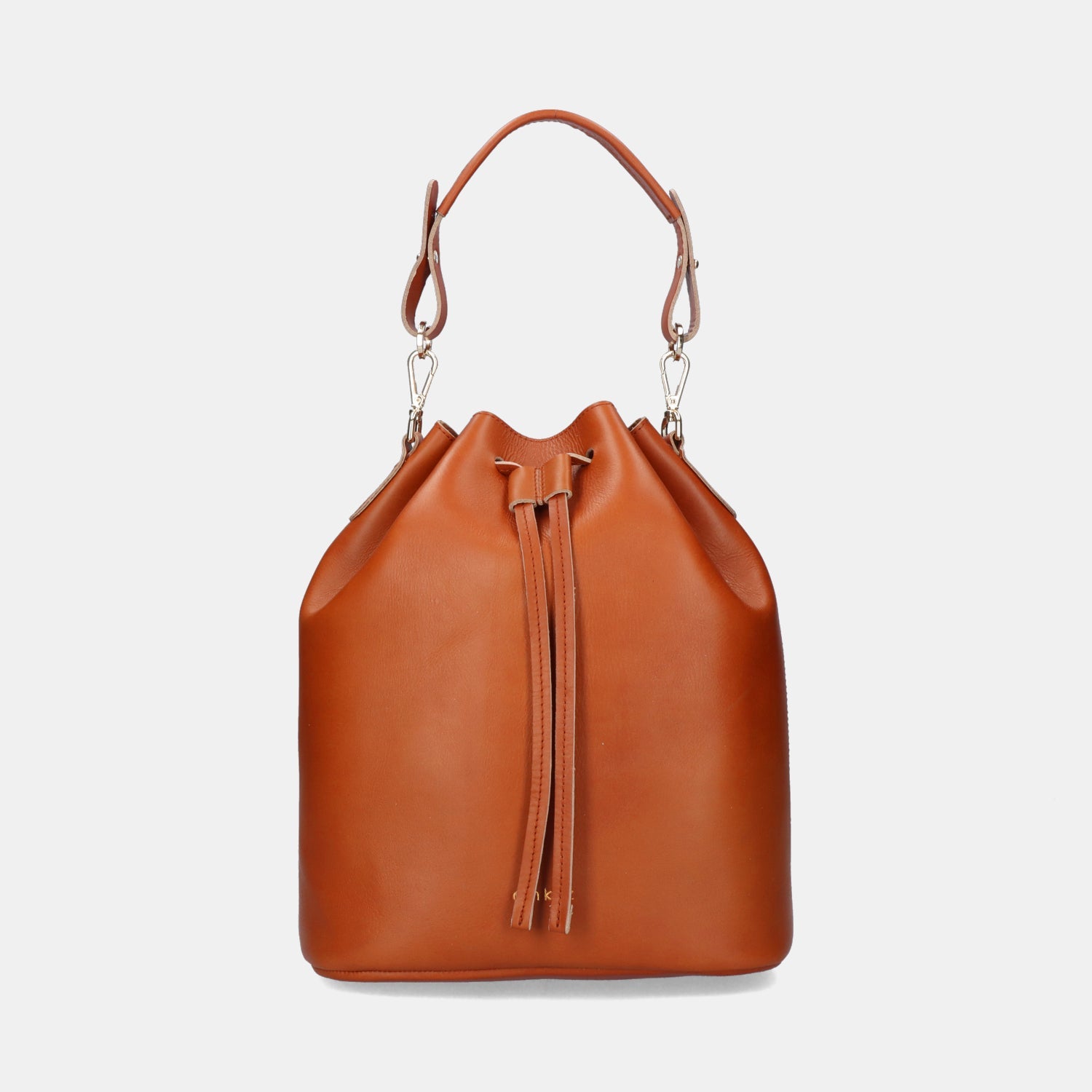 ann-kurz-saku-beuteltasche-nappa-cuero-rucksack-leder image 1
