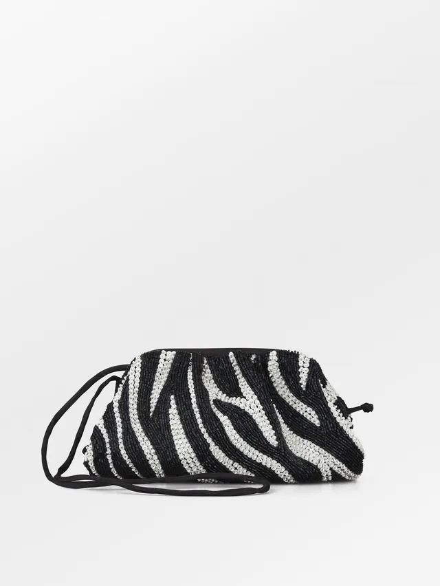 becks-ndergaard-zelora-beaded-luna-tasche-silber-zebra image 1