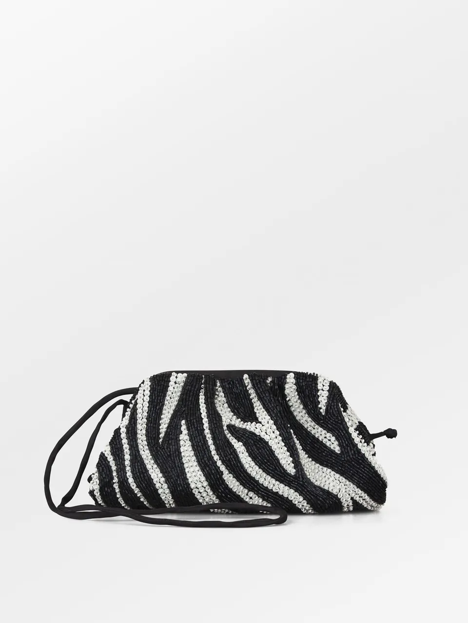 becks-ndergaard-zelora-beaded-luna-tasche-silber-zebra image 1