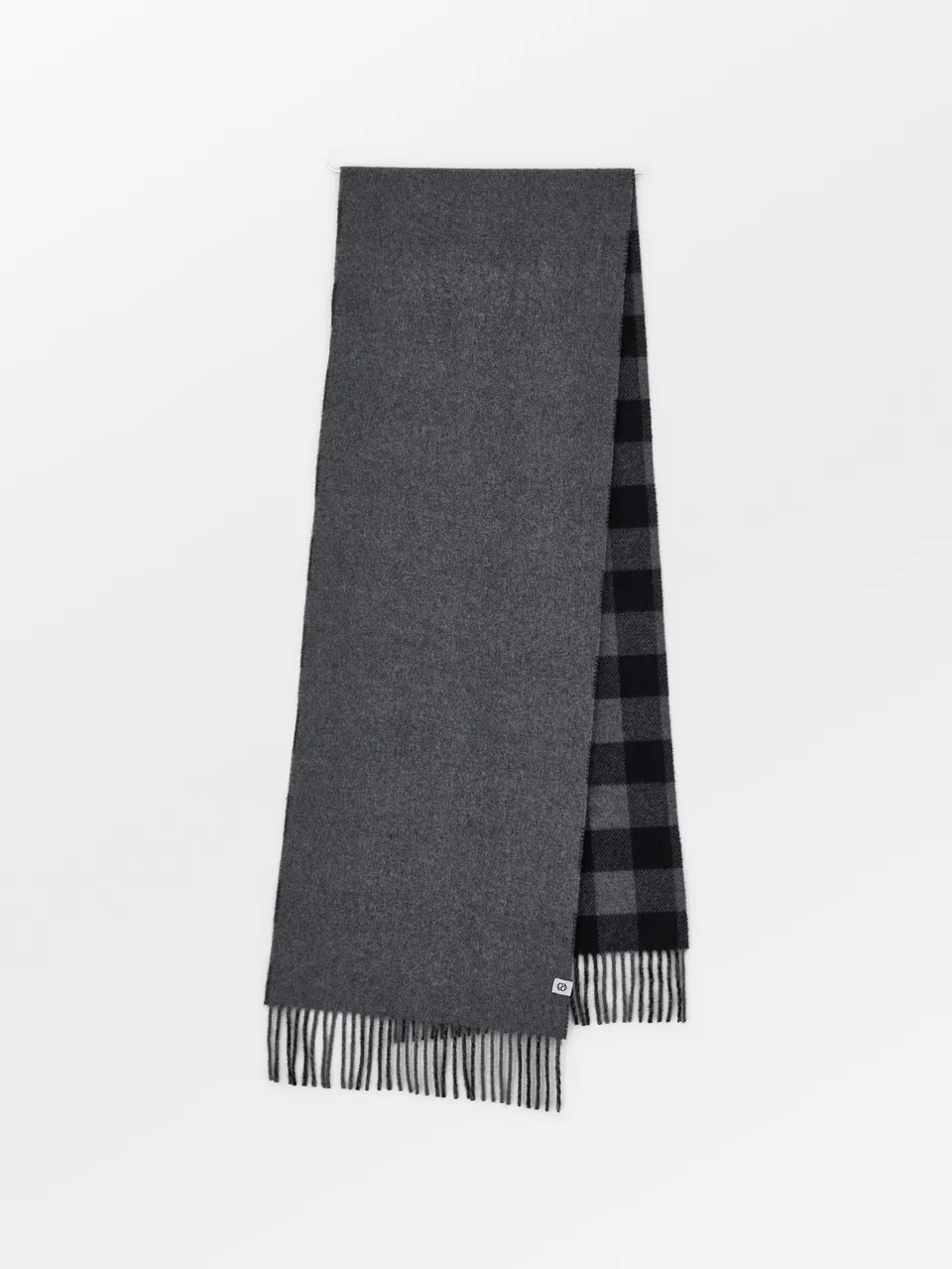 becks-ndergaard-florenca-scarf-schal-smoked-gray-wolle-37x220 image 1