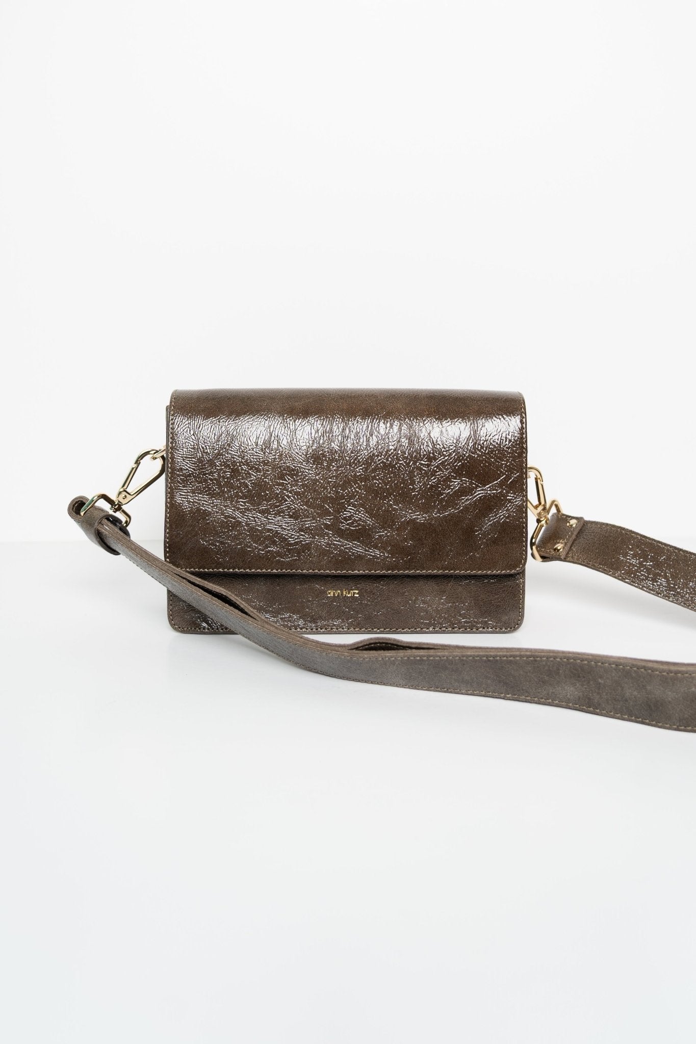 ann-kurz-perfect-square-umh-ngetasche-lack-taupe-klappe image 7
