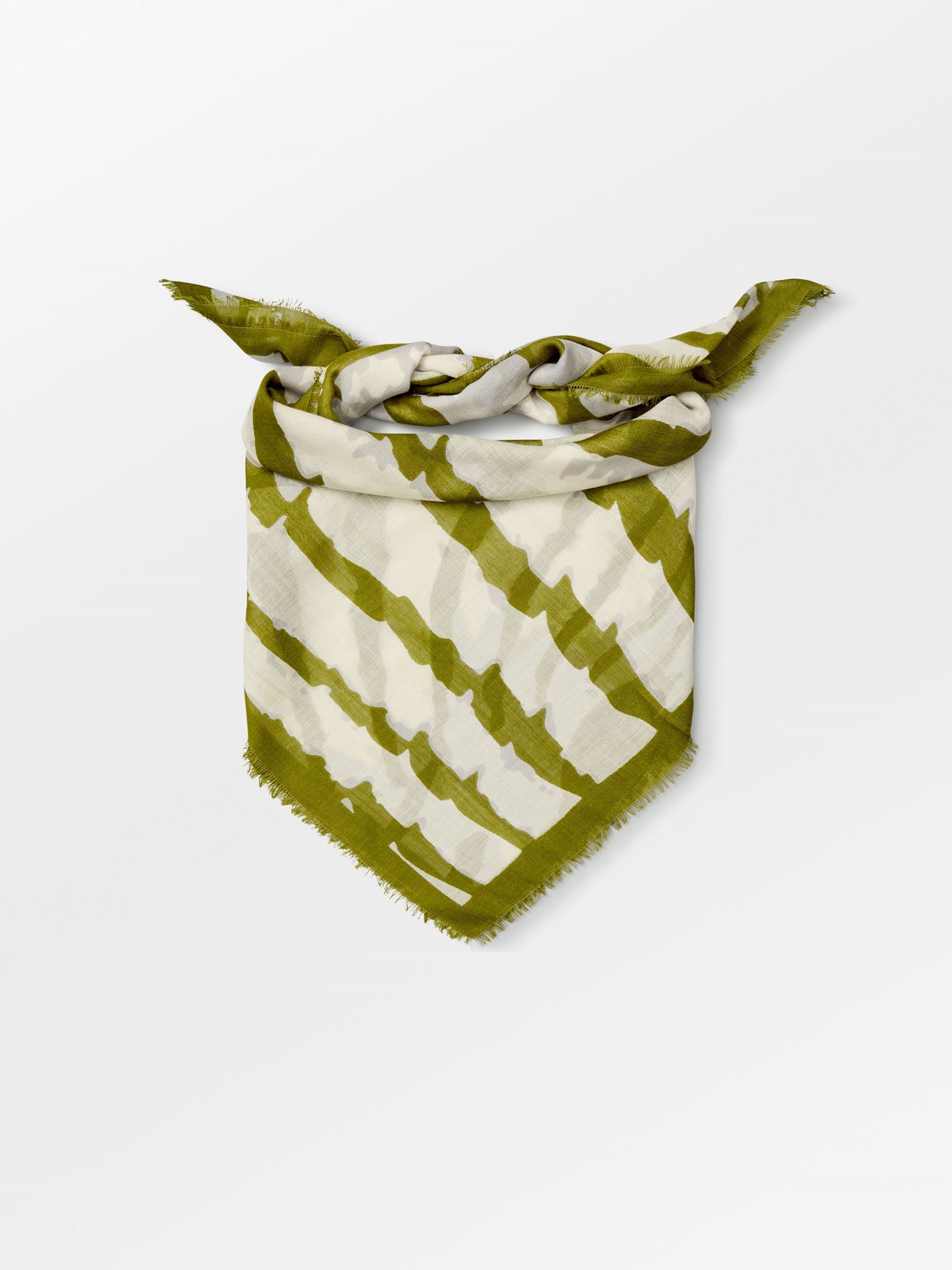 becks-ndergaard-grafina-siw-scarf-tuch-110x110-gr-n-wolle-seide image 2
